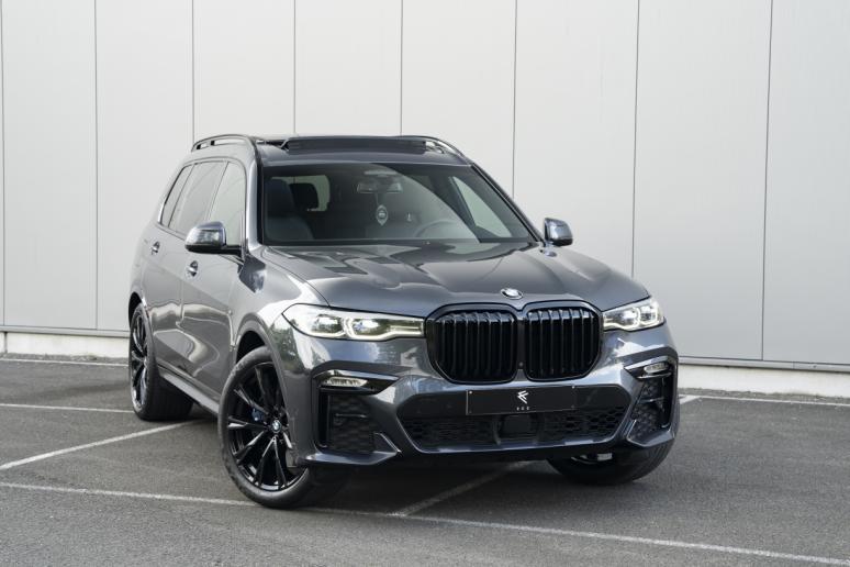BMW X7 xDrive40i M Sport | BTW | 7-Zits | Full Spec