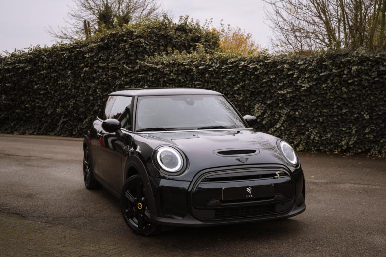 MINI Cooper SE PANO/LEER/H&K/CAMERA/KEYLESS/DAB